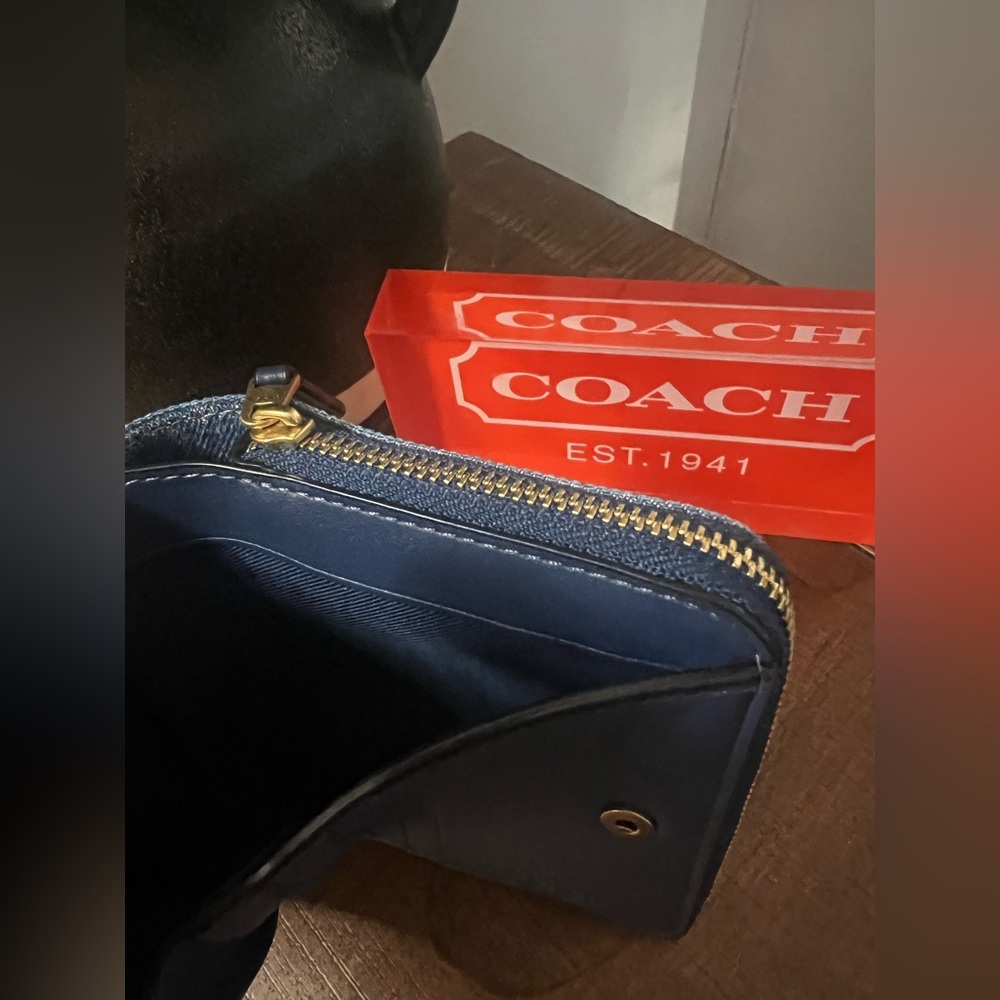 Coach Essentials Denim Bifold Wallet (NWT) - Picture 7 of 9